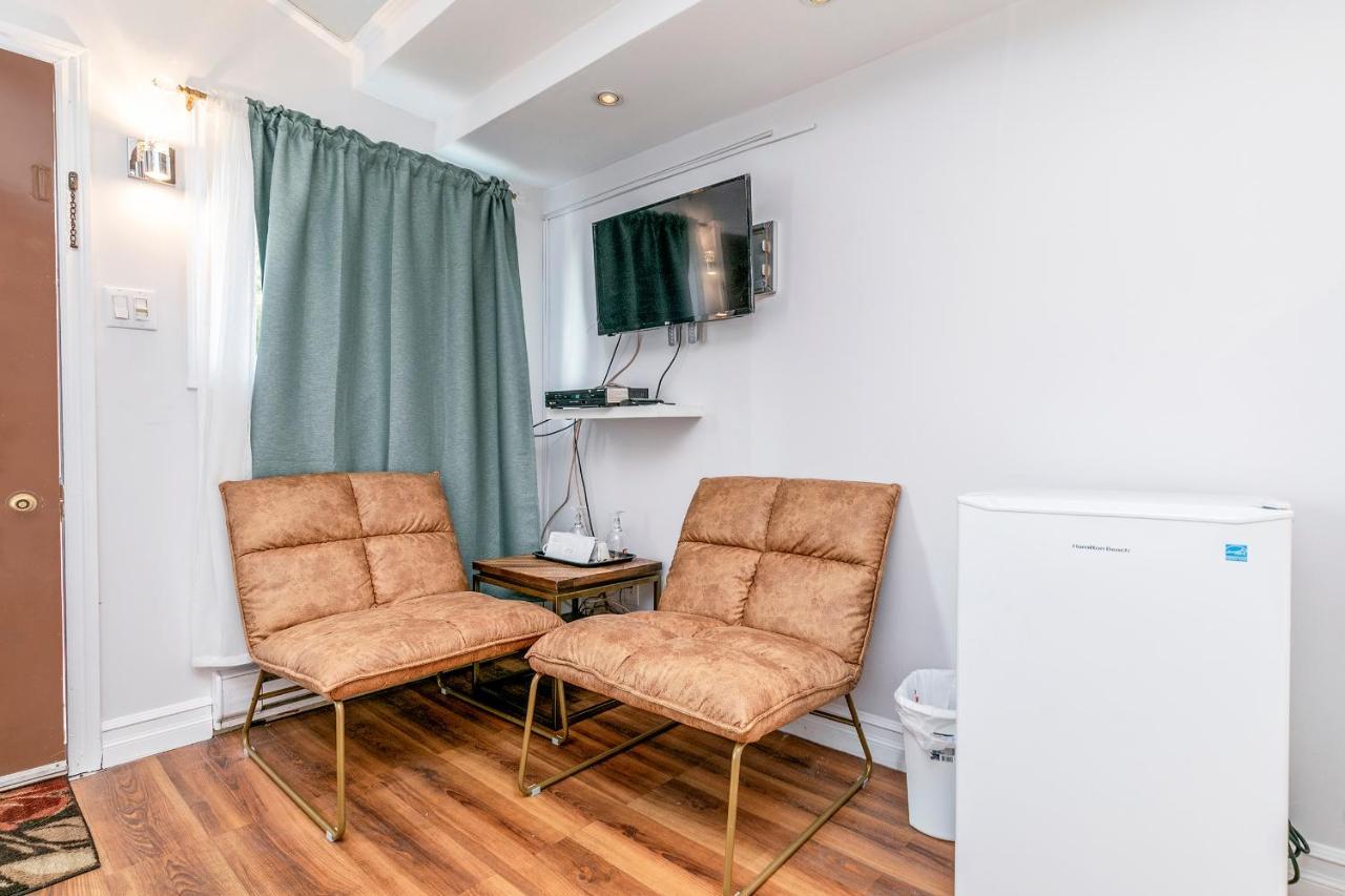 Rideau Motel 2*