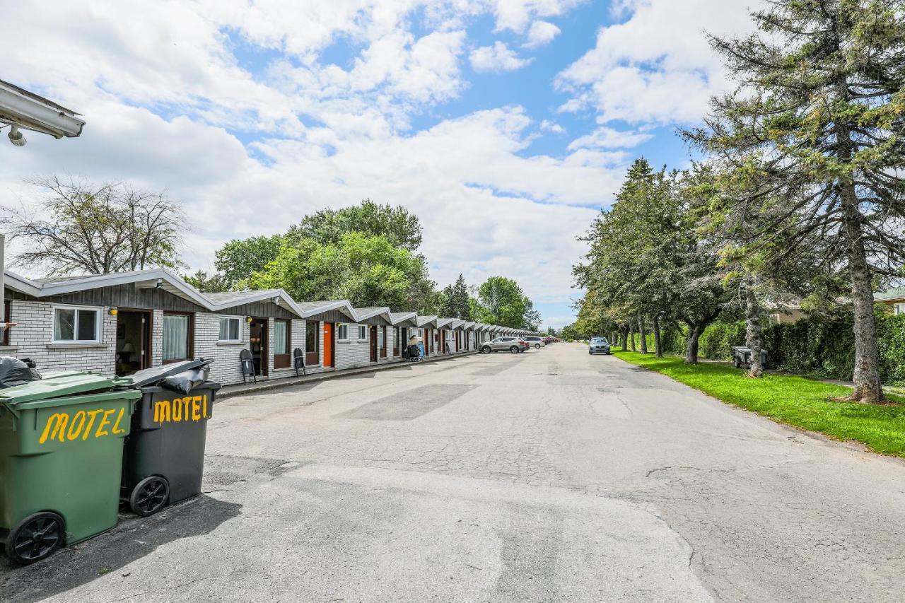 Rideau Brossard
